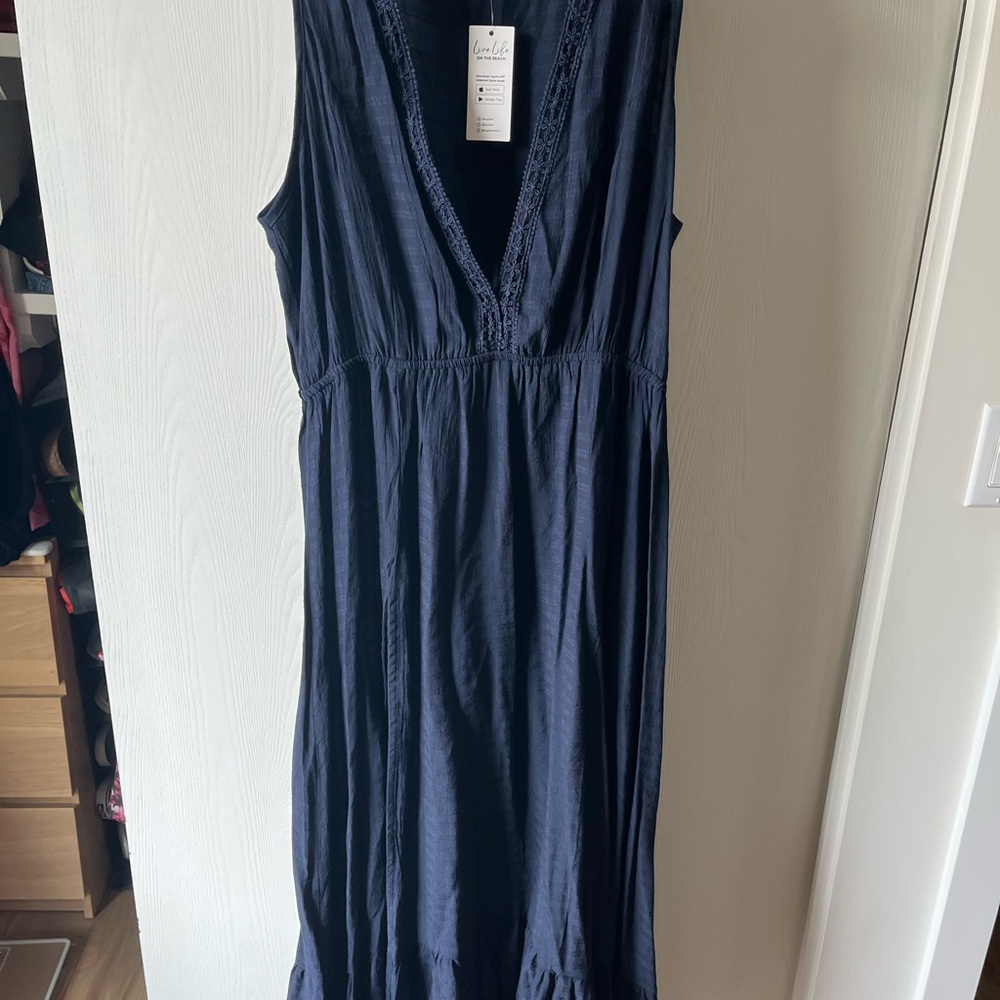 Cupshe Navy Blue V-Neck Swim Coverup